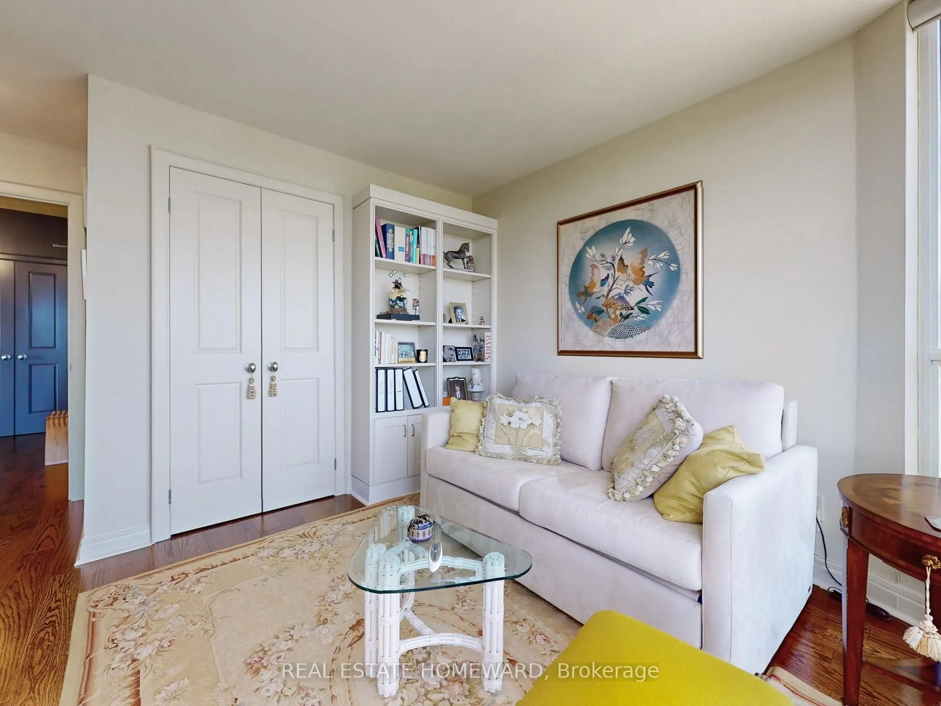 8 Park Road, #PH3703