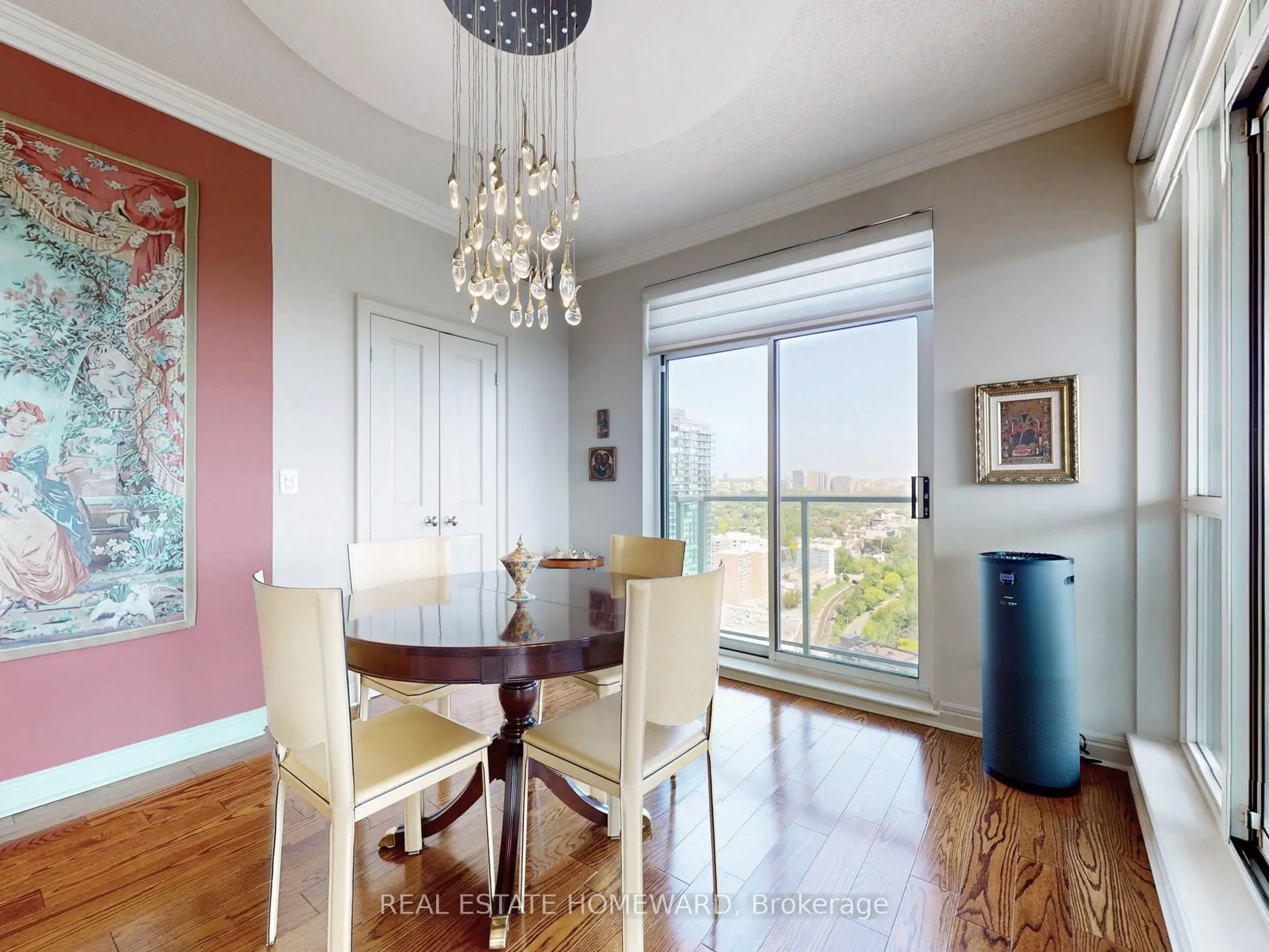 8 Park Road, #PH3703