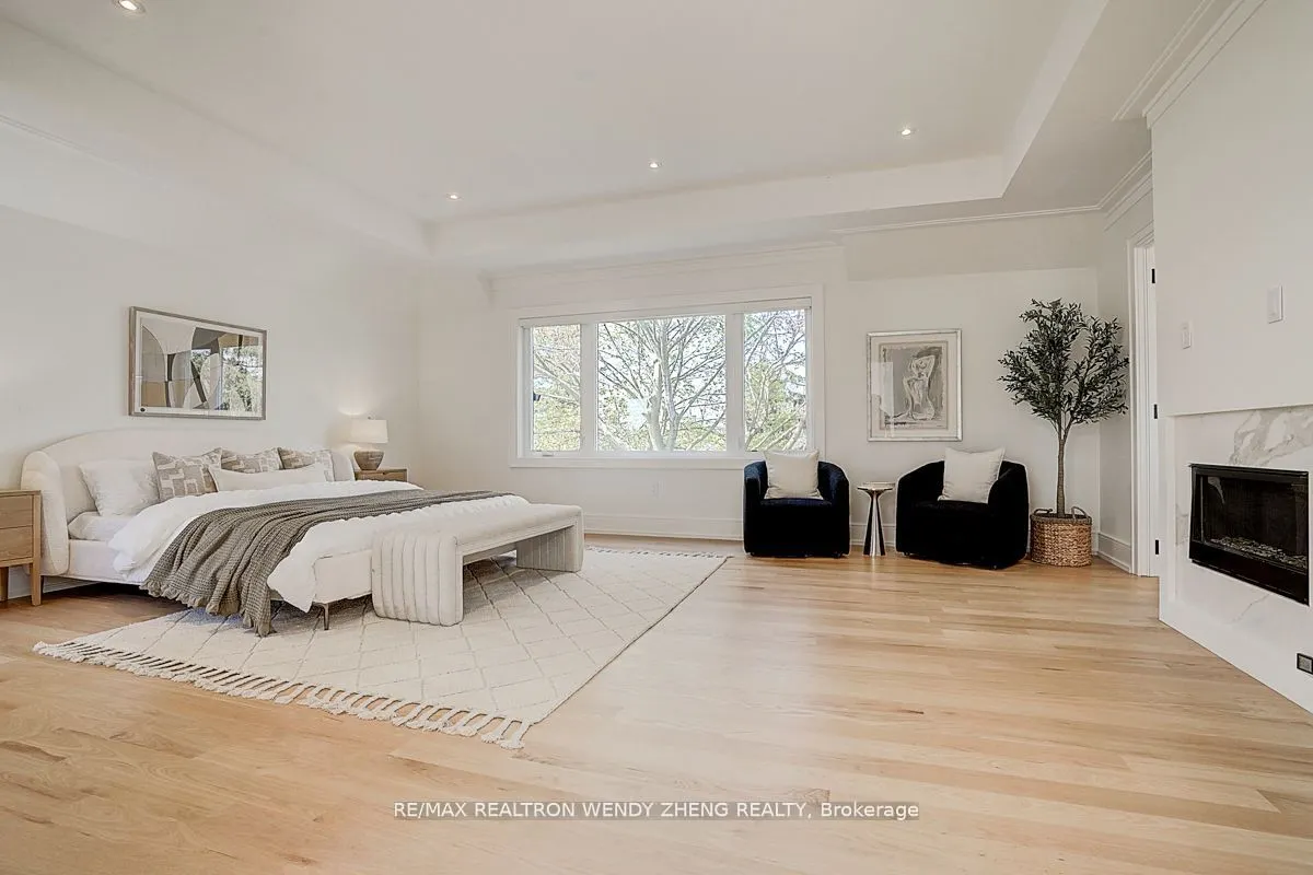 23 Cresthaven Drive
