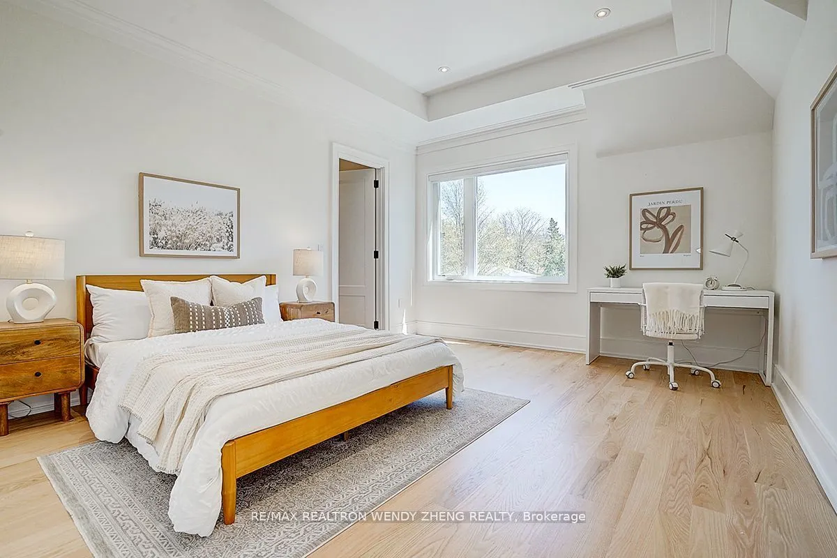 23 Cresthaven Drive