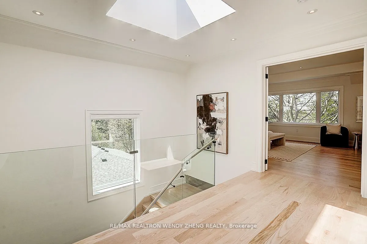 23 Cresthaven Drive
