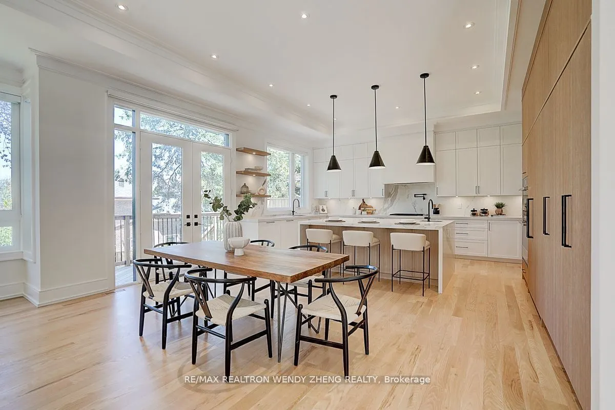 23 Cresthaven Drive