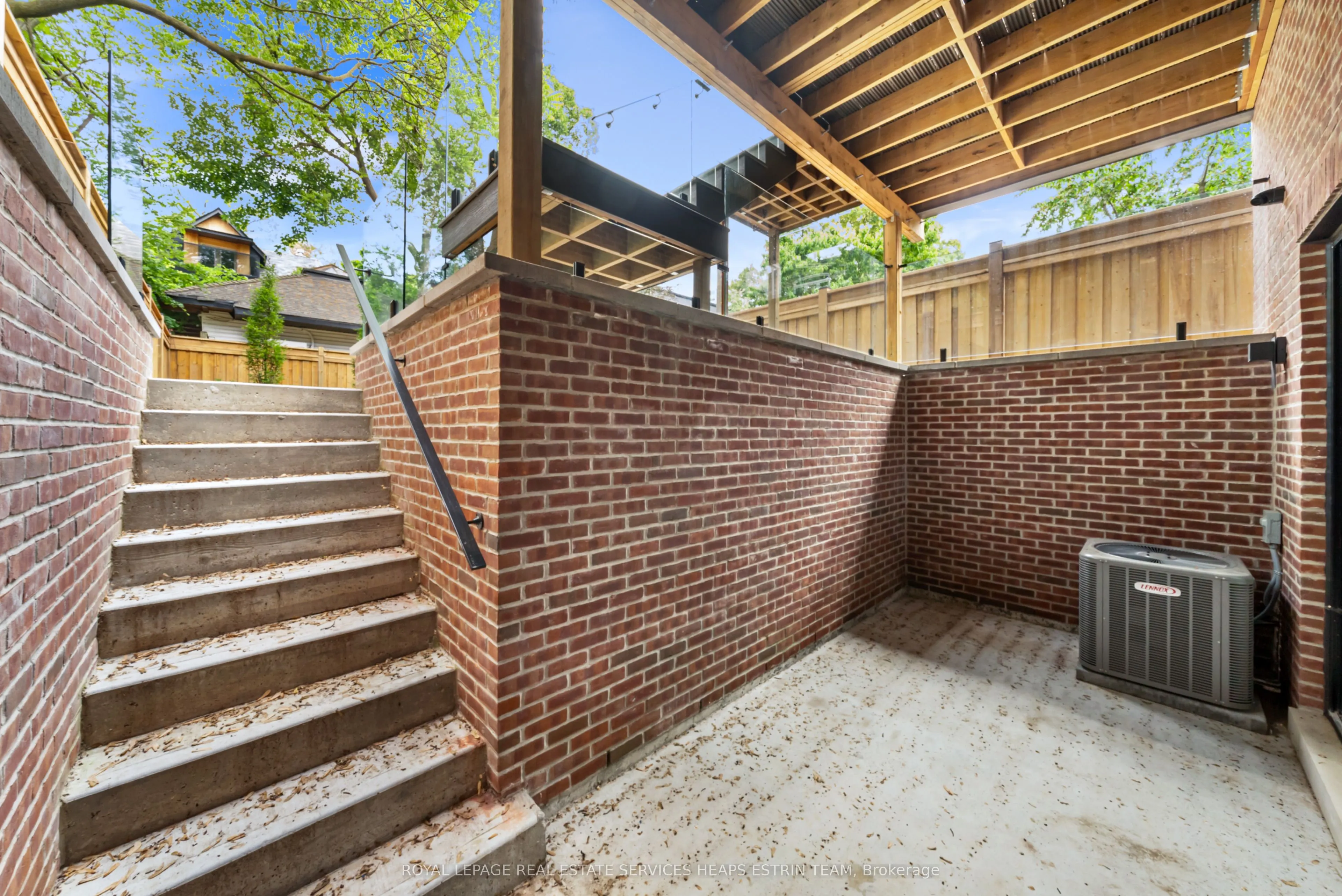 77 Kendal Avenue