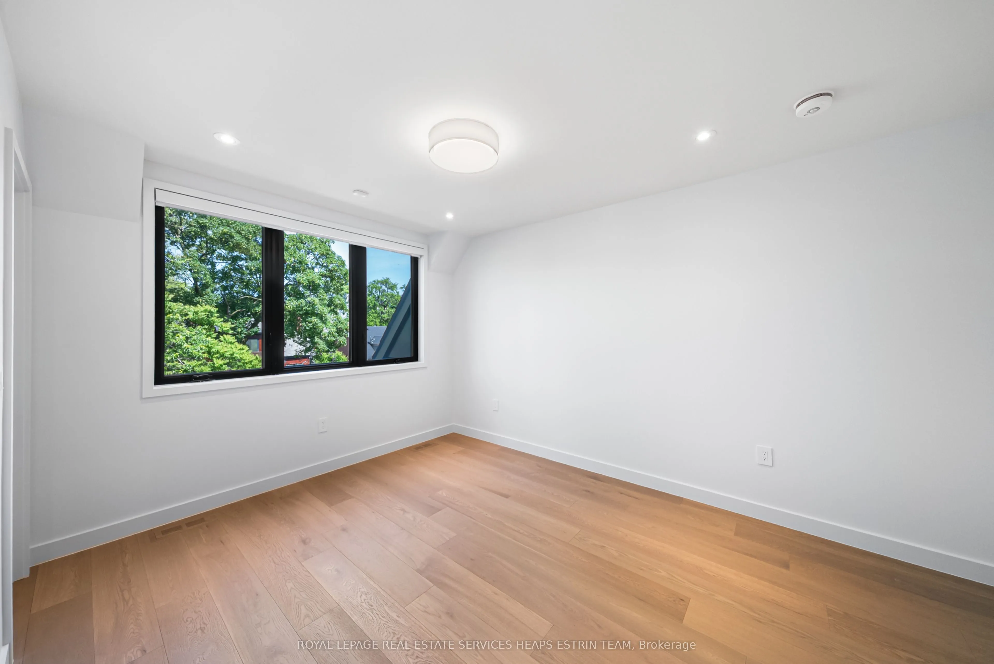 77 Kendal Avenue