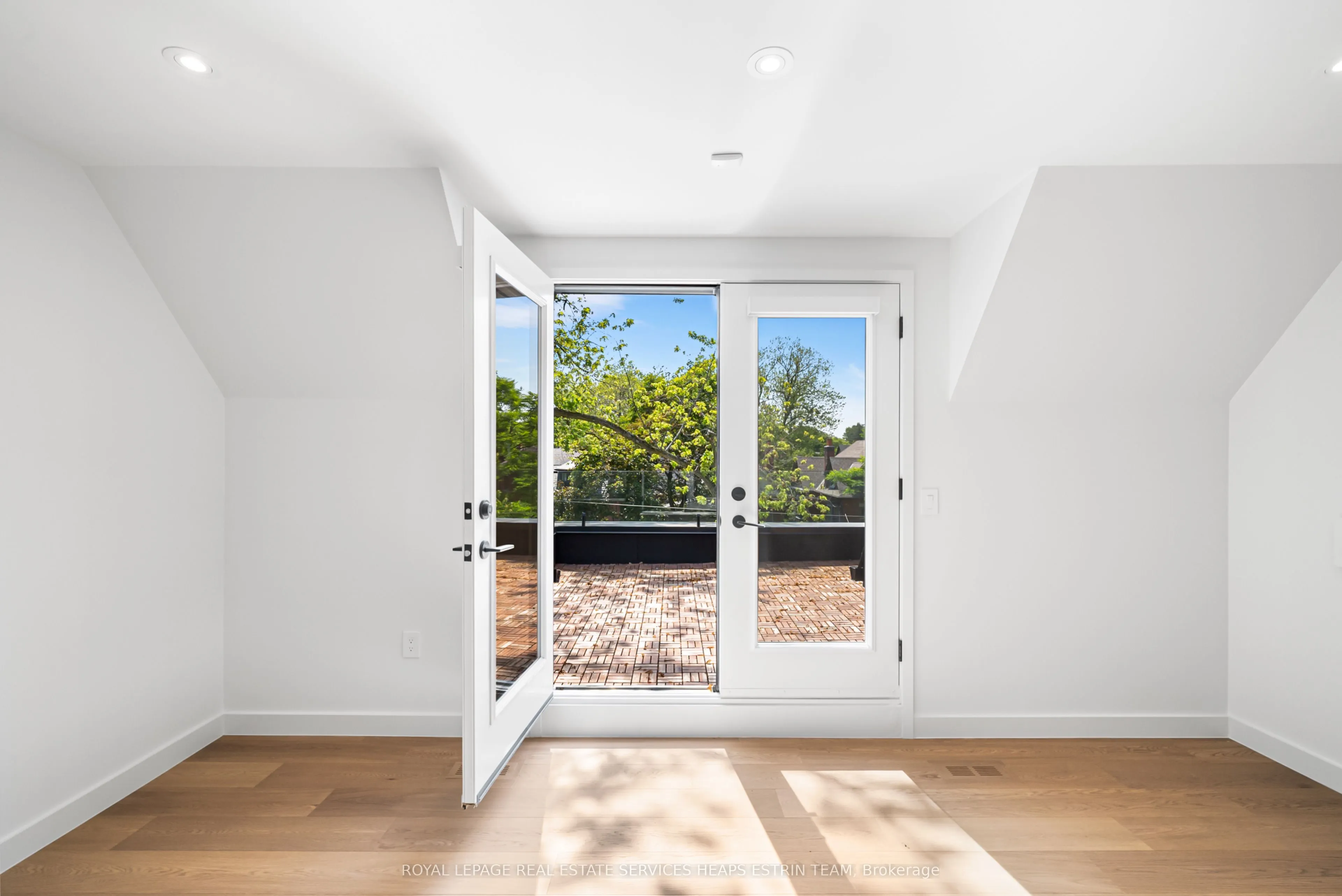 77 Kendal Avenue