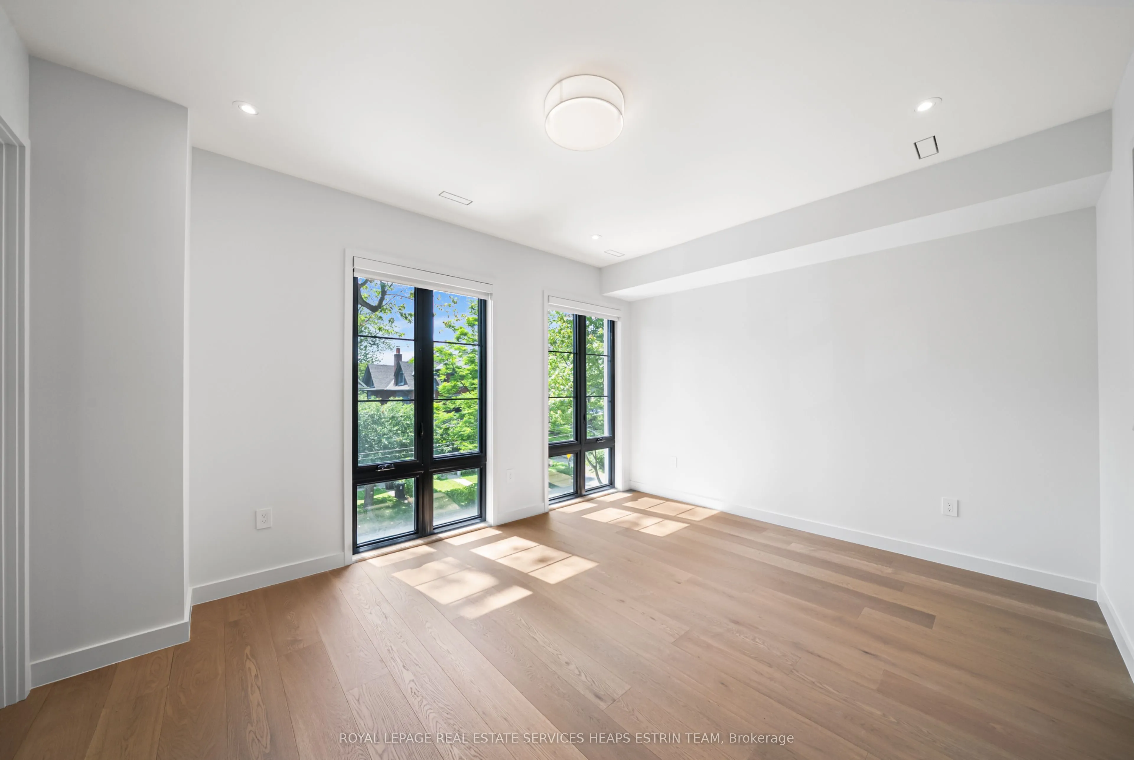 77 Kendal Avenue