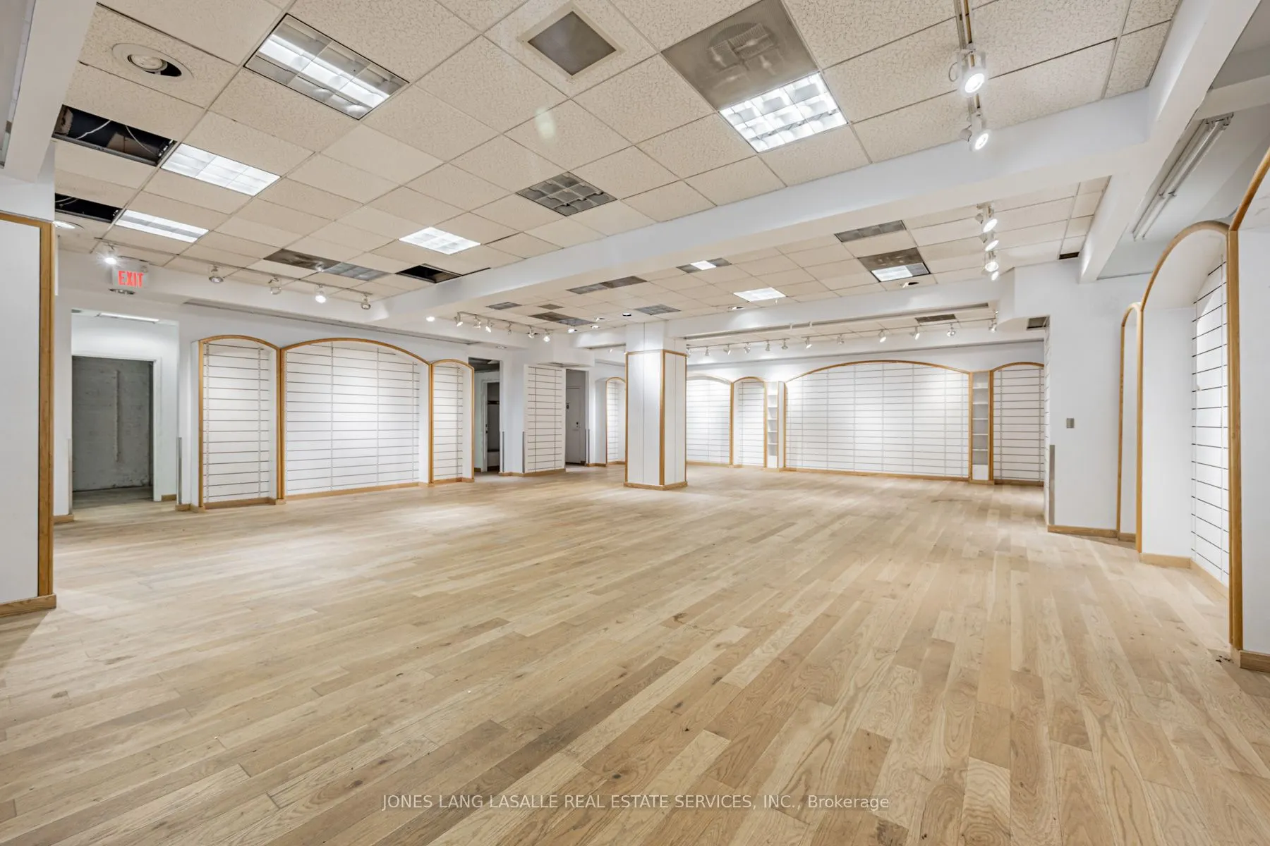 2574 Yonge Street