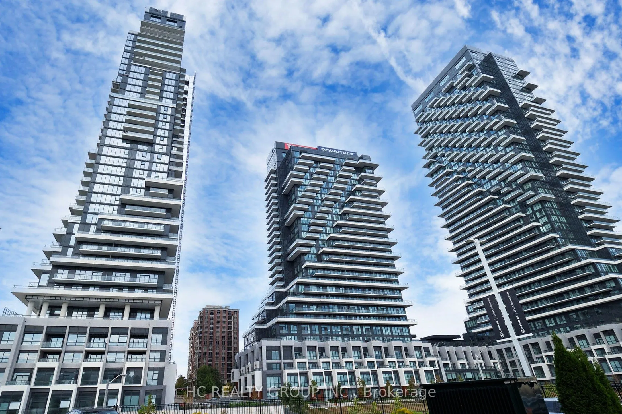 30 Inn On The Park Drive, #222