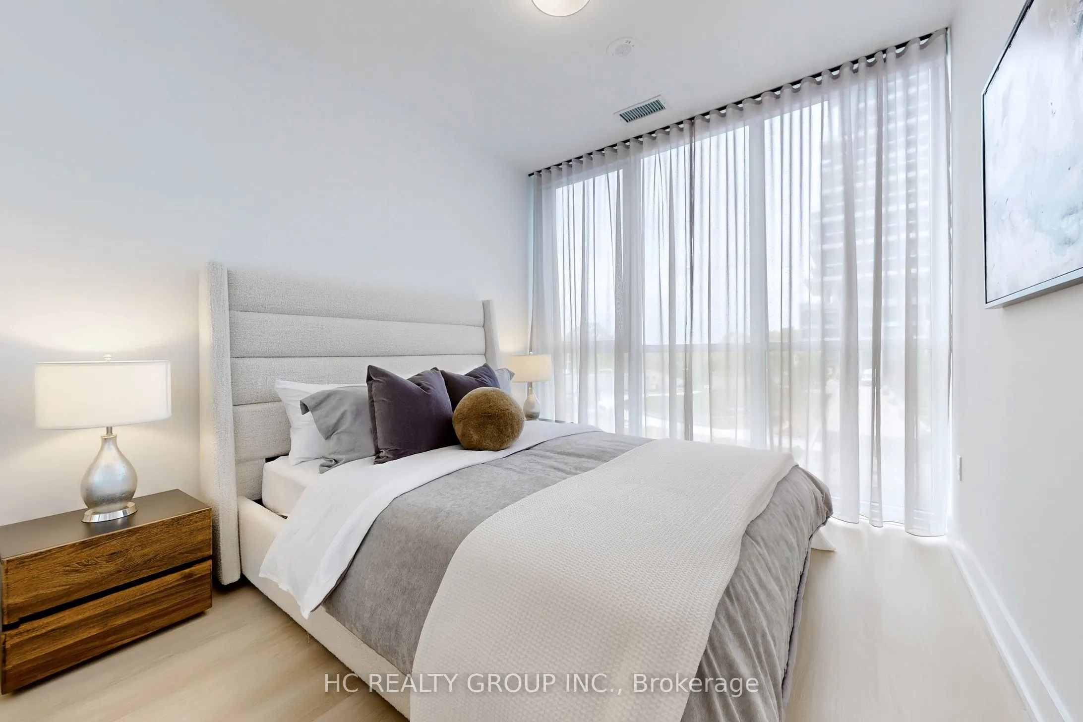 30 Inn On The Park Drive, #222