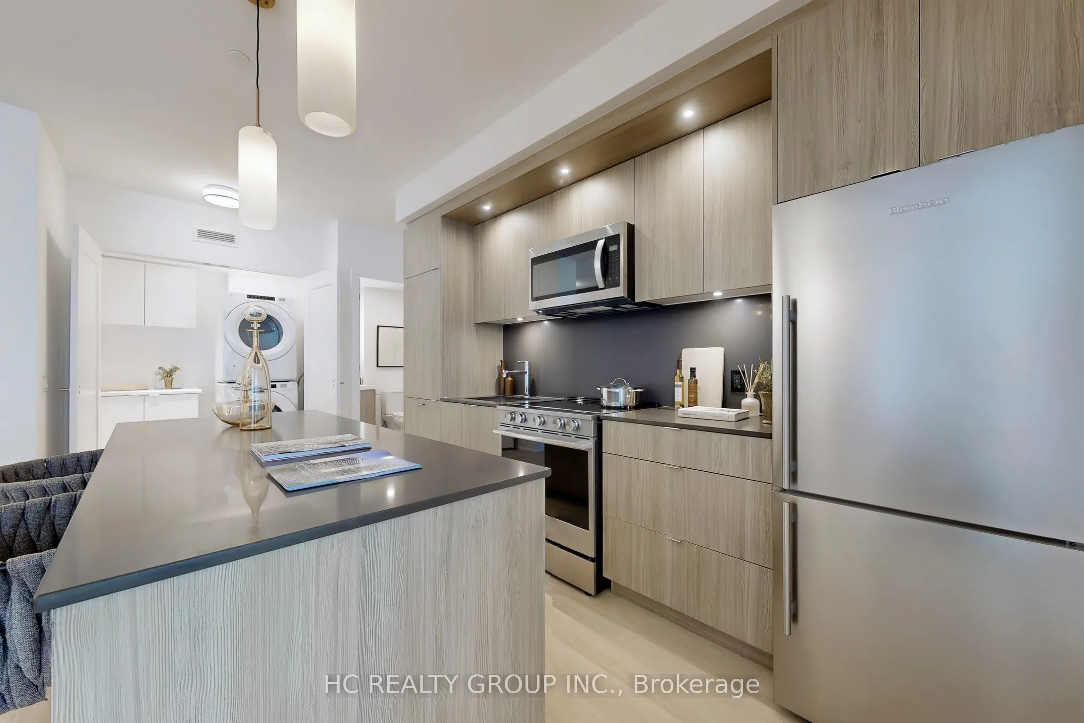 30 Inn On The Park Drive, #222
