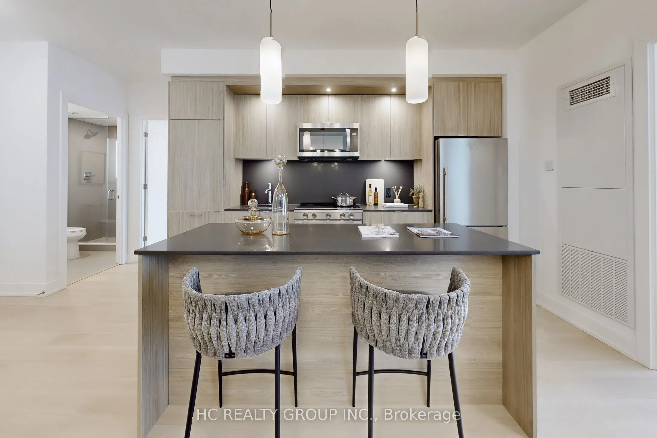 30 Inn On The Park Drive, #222