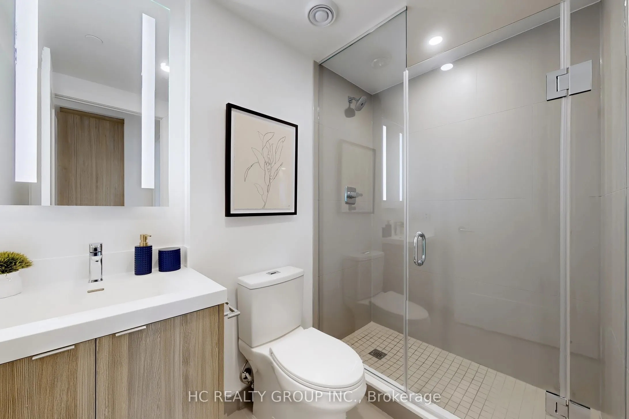 30 Inn On The Park Drive, #222
