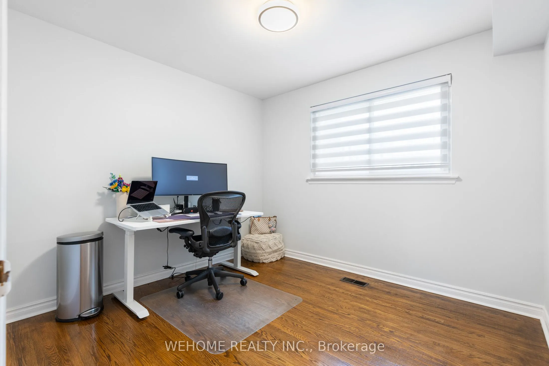 44 Colonnade Road
