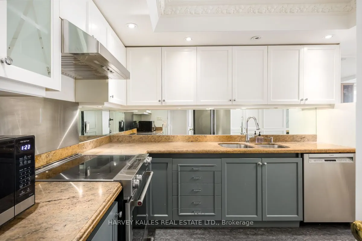 1166 Bay Street, #2103