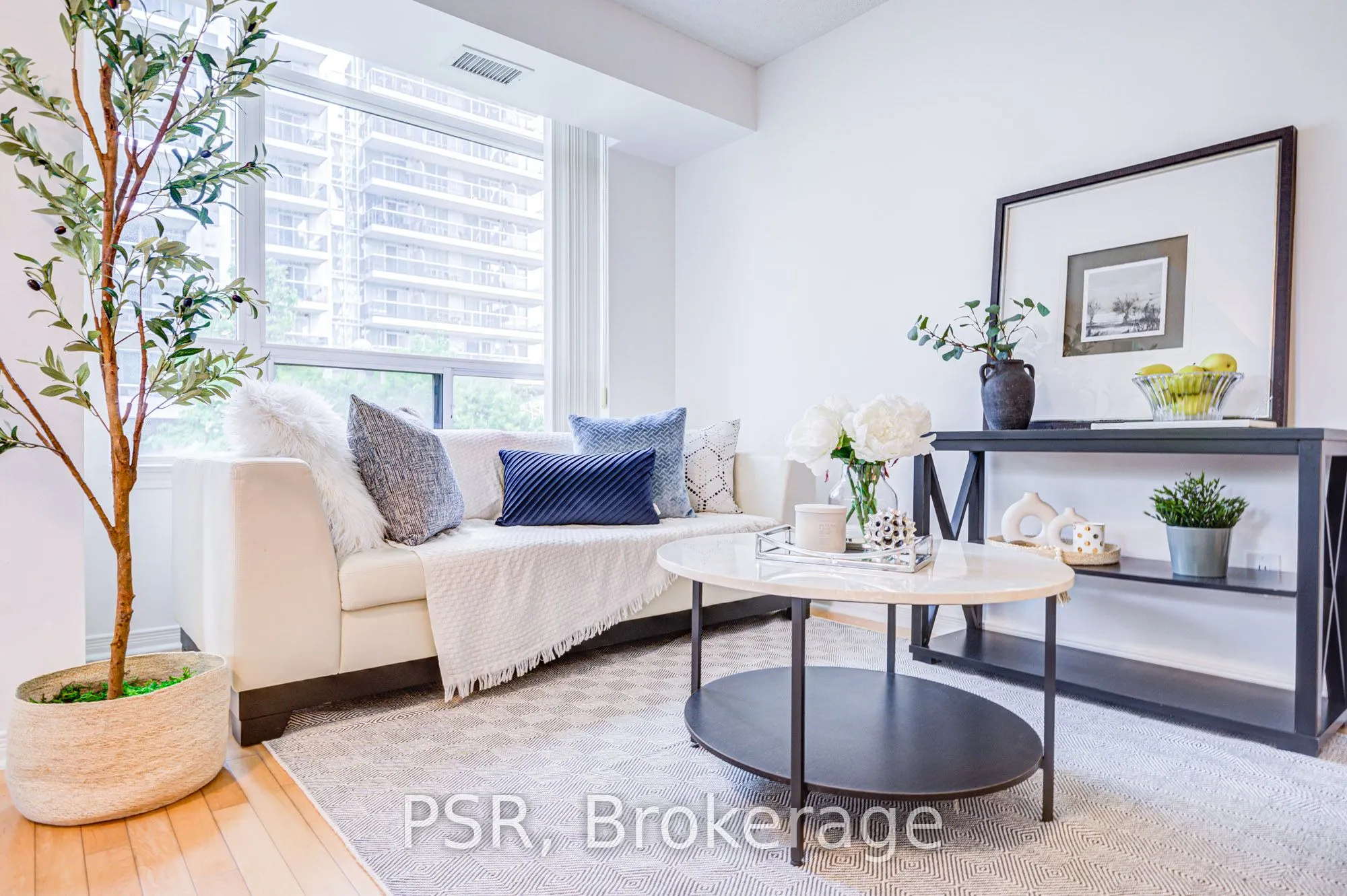 155 Beecroft Road, #211