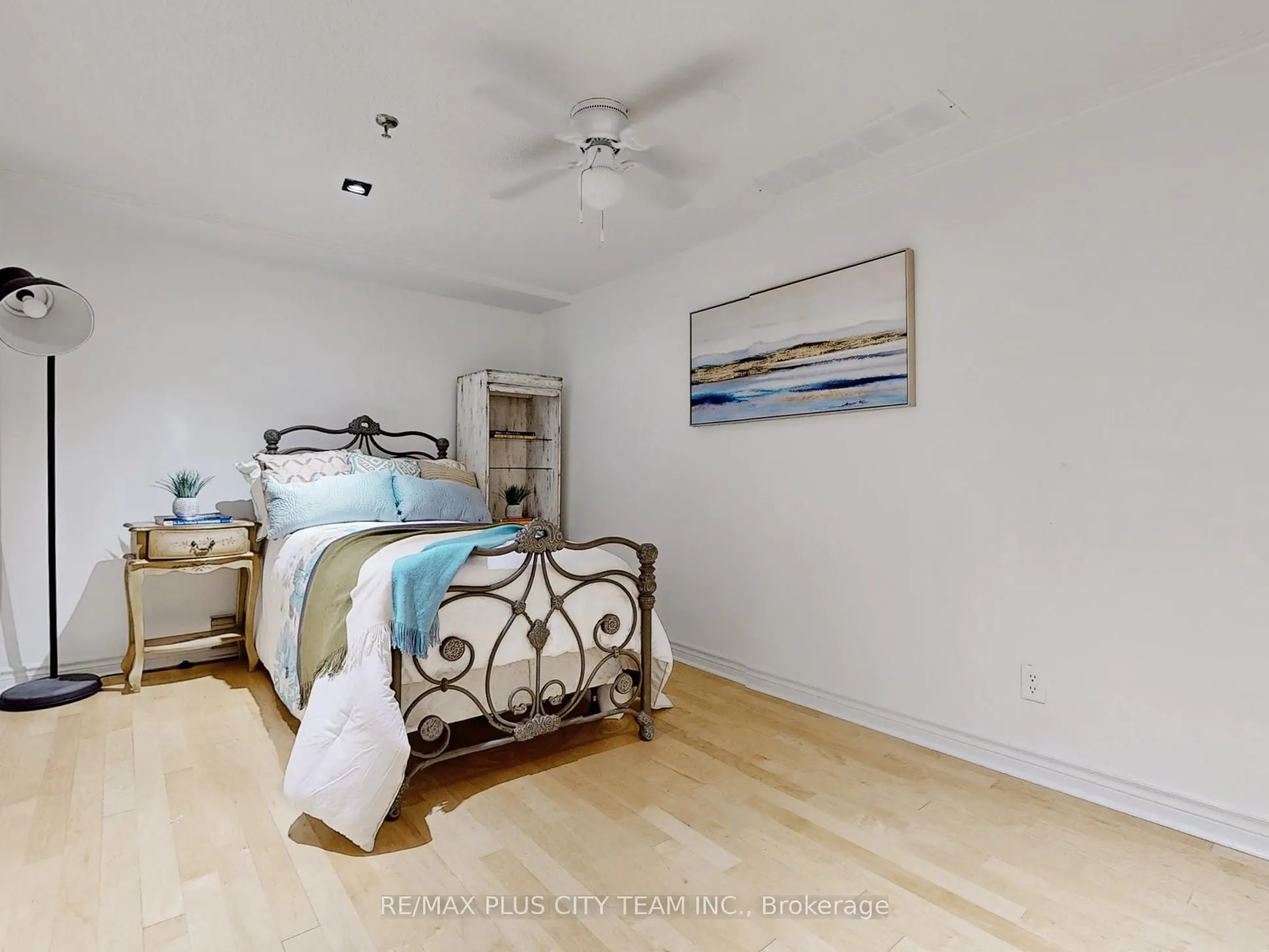60 Homewood Avenue, #TH 112