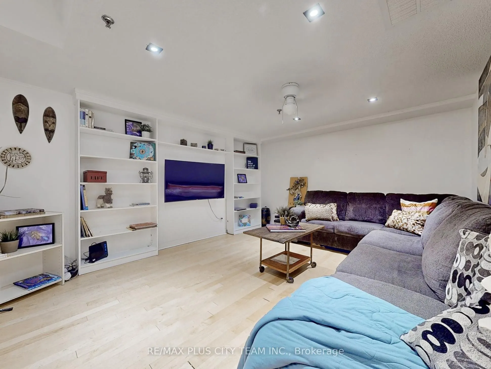 60 Homewood Avenue, #TH 112