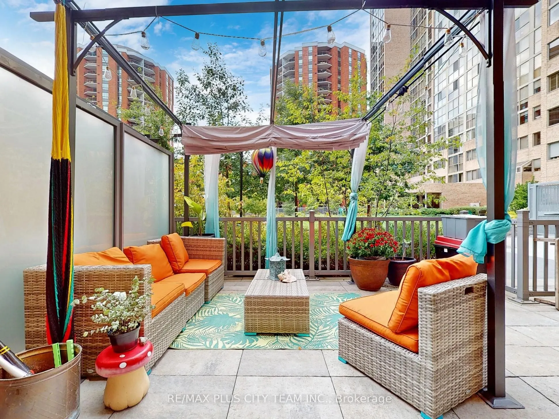 60 Homewood Avenue, #TH 112