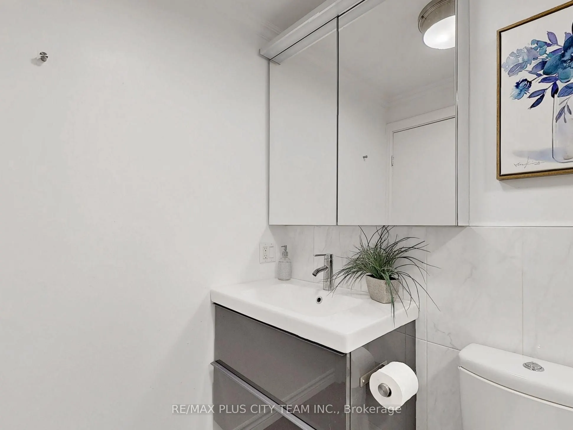 60 Homewood Avenue, #TH 112