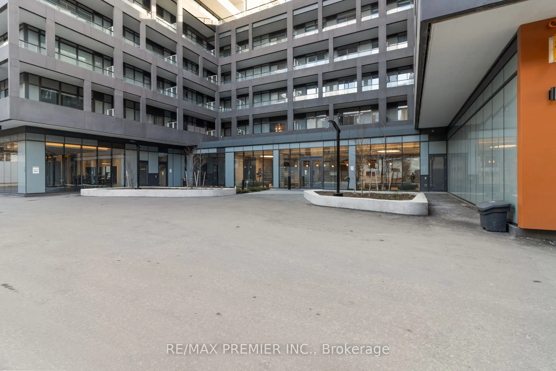 9 Tecumseth Street, #308