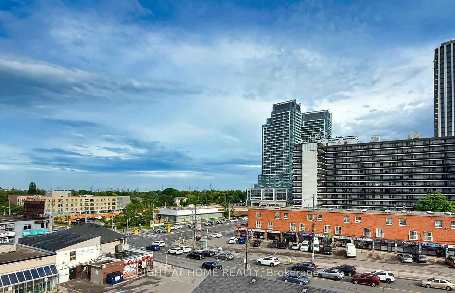 5940 Yonge Street, #Ph3