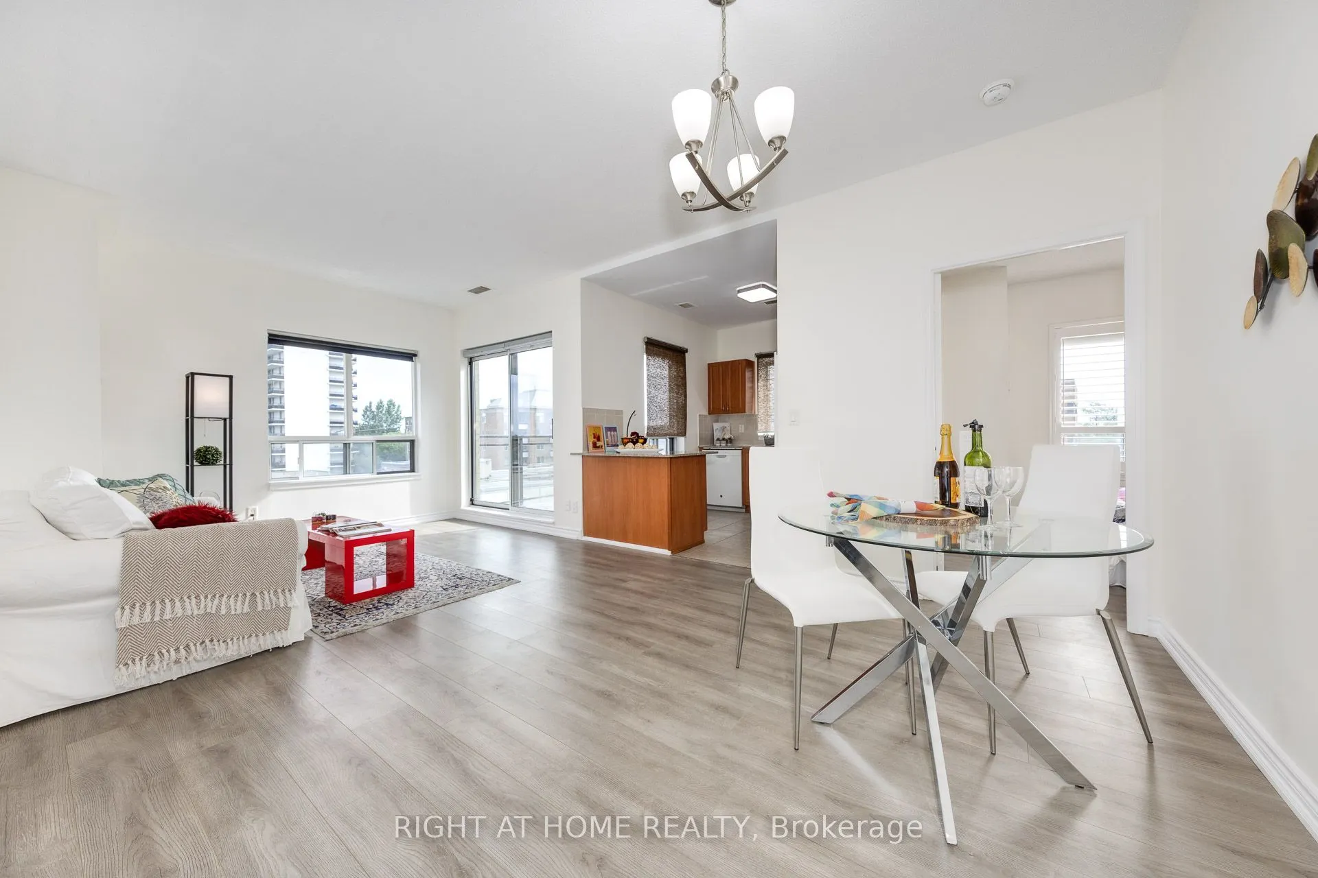 5940 Yonge Street, #Ph3