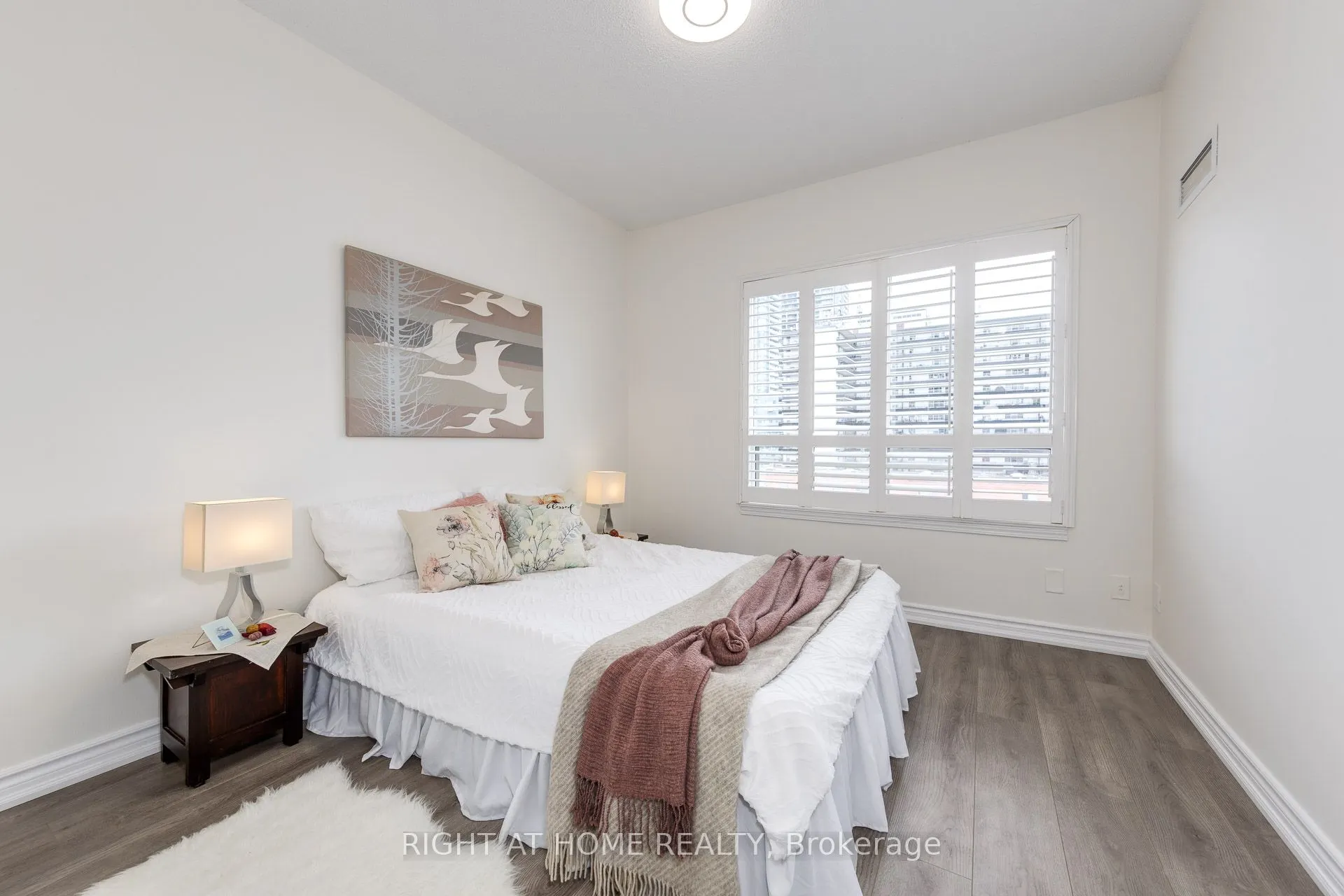 5940 Yonge Street, #Ph3