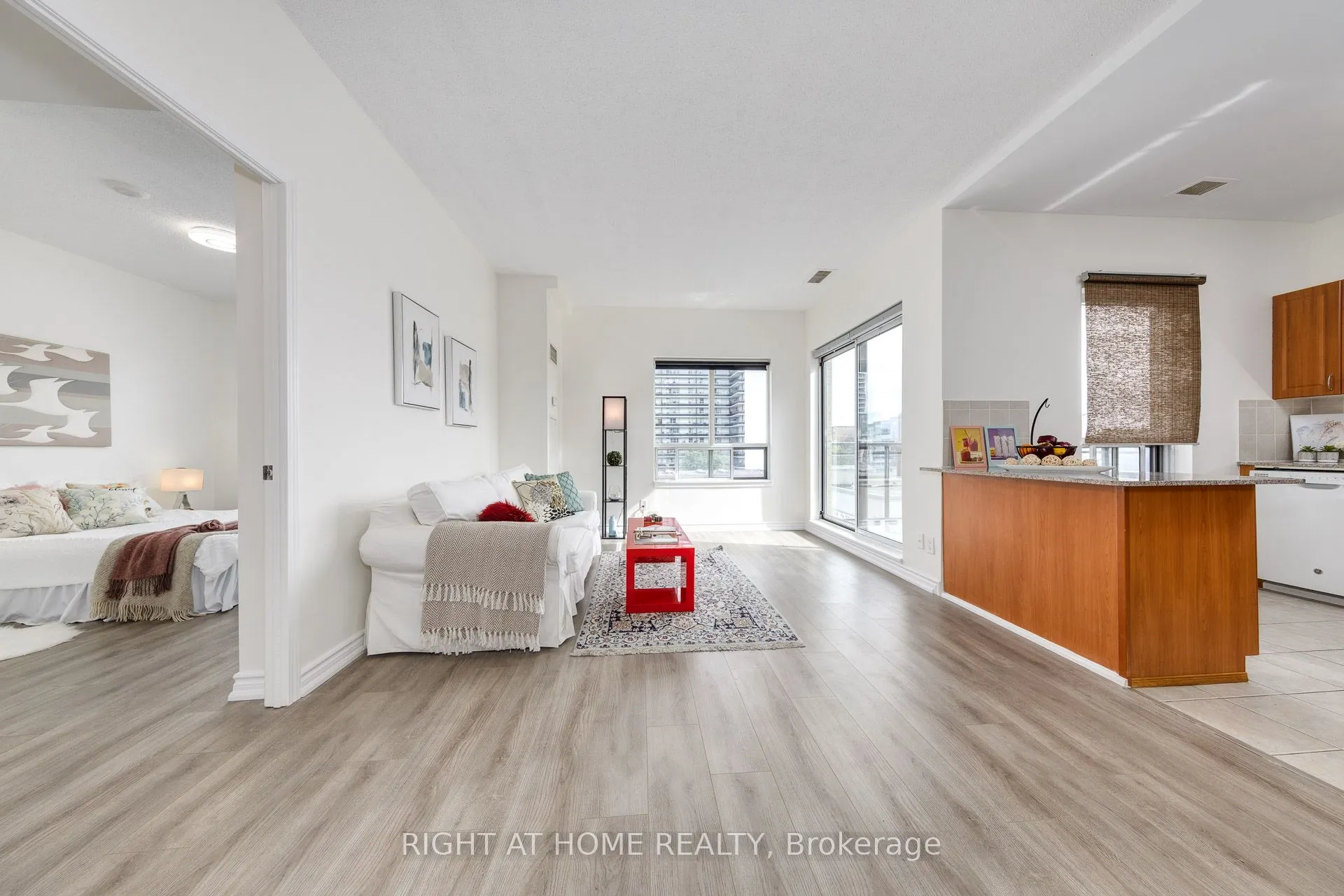 5940 Yonge Street, #Ph3
