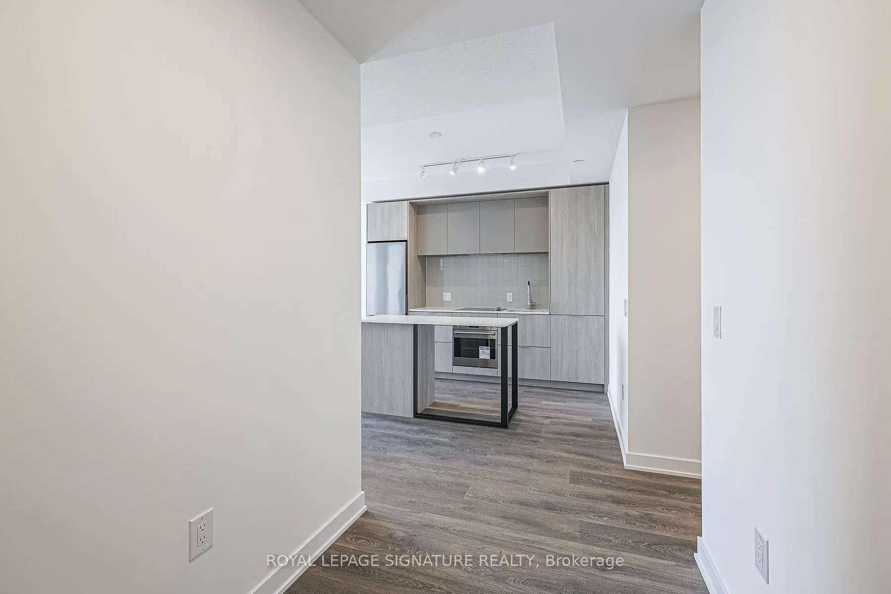 130 River Street, #2001