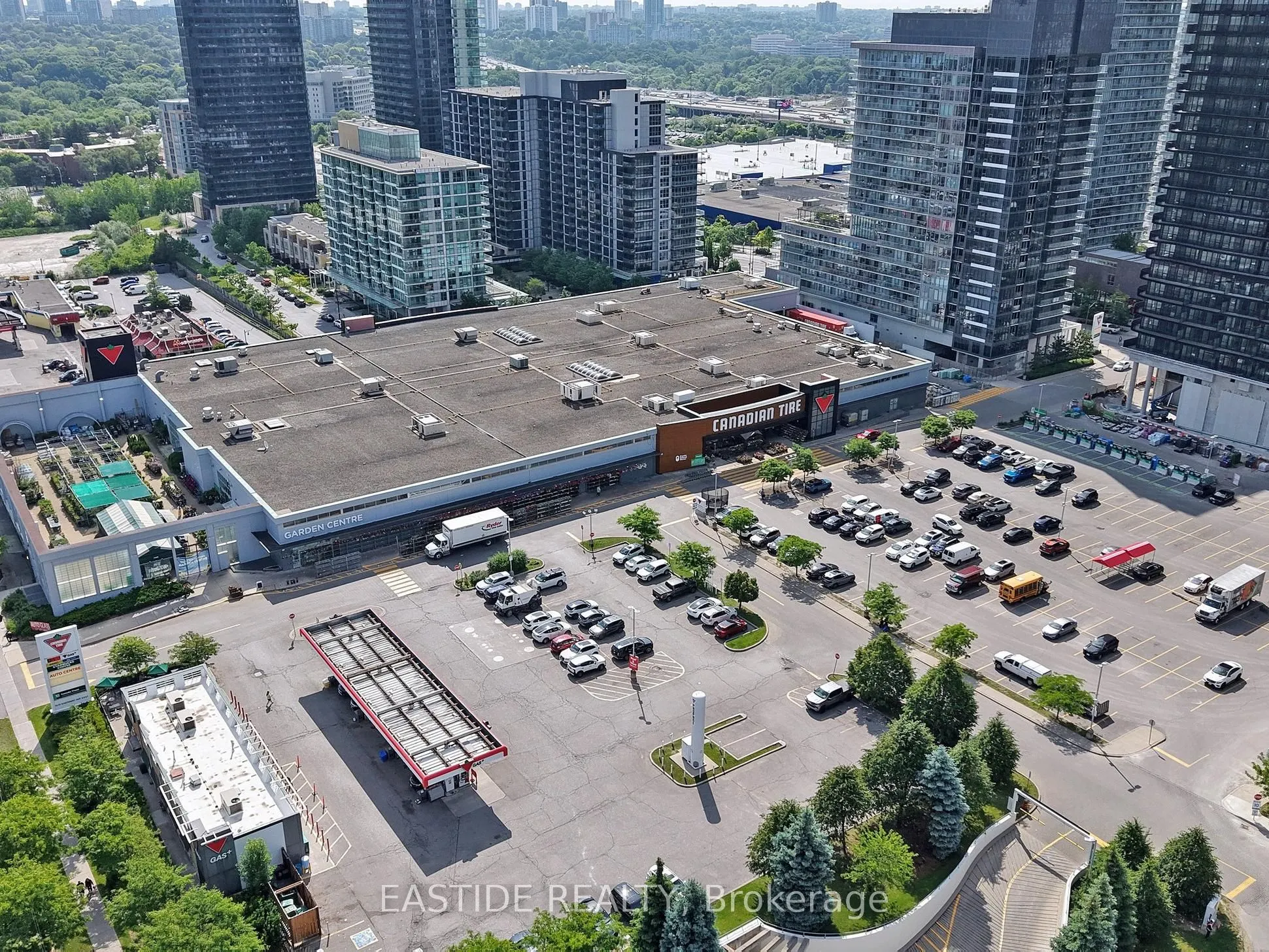 121 Mcmahon Drive, #2516