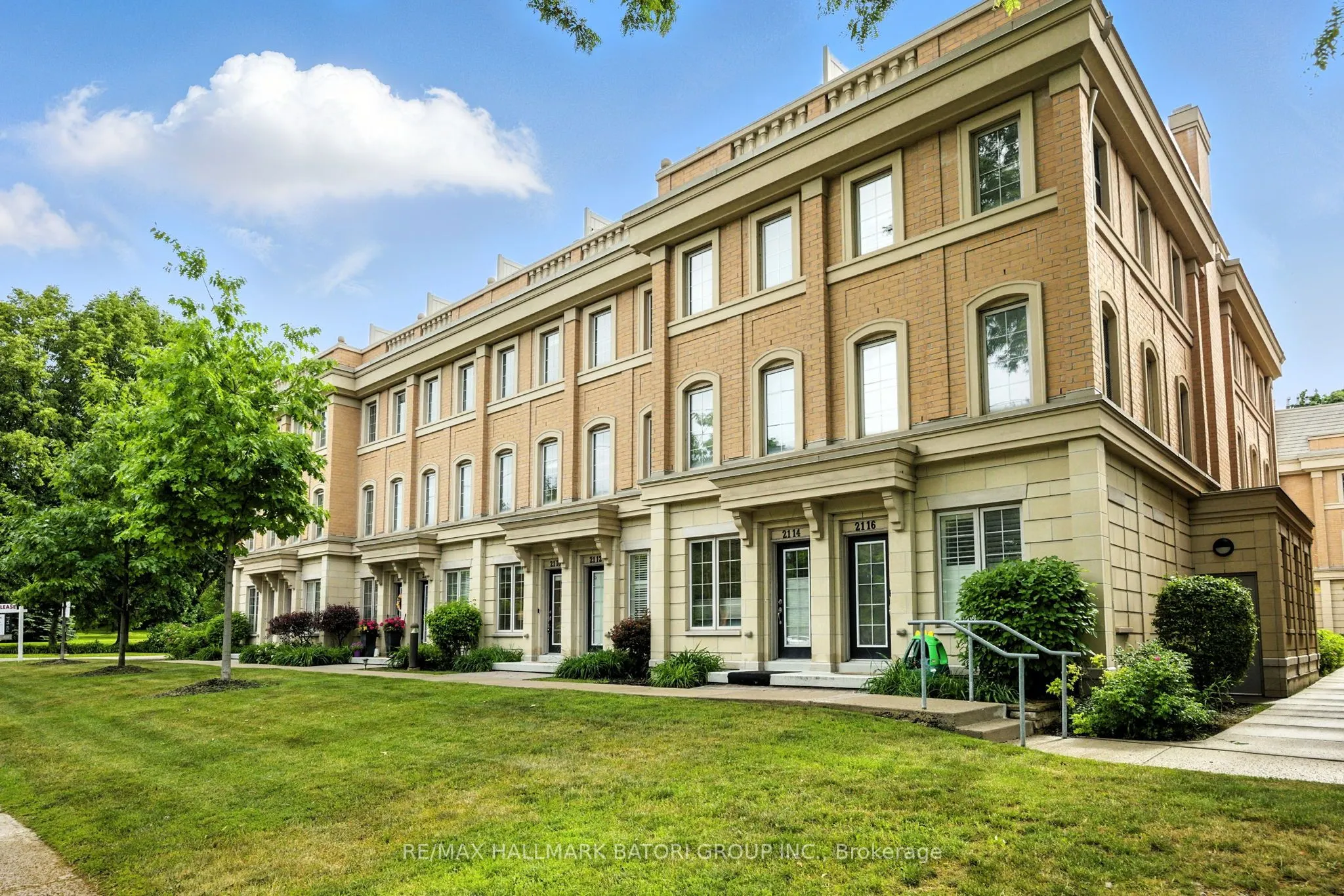2110 Bayview Avenue #120