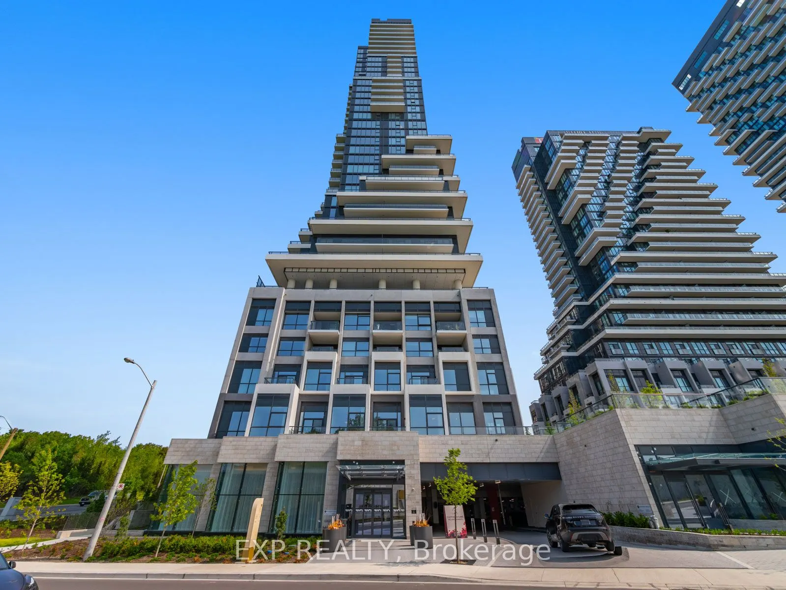 10 Inn On The Park Drive, #2404