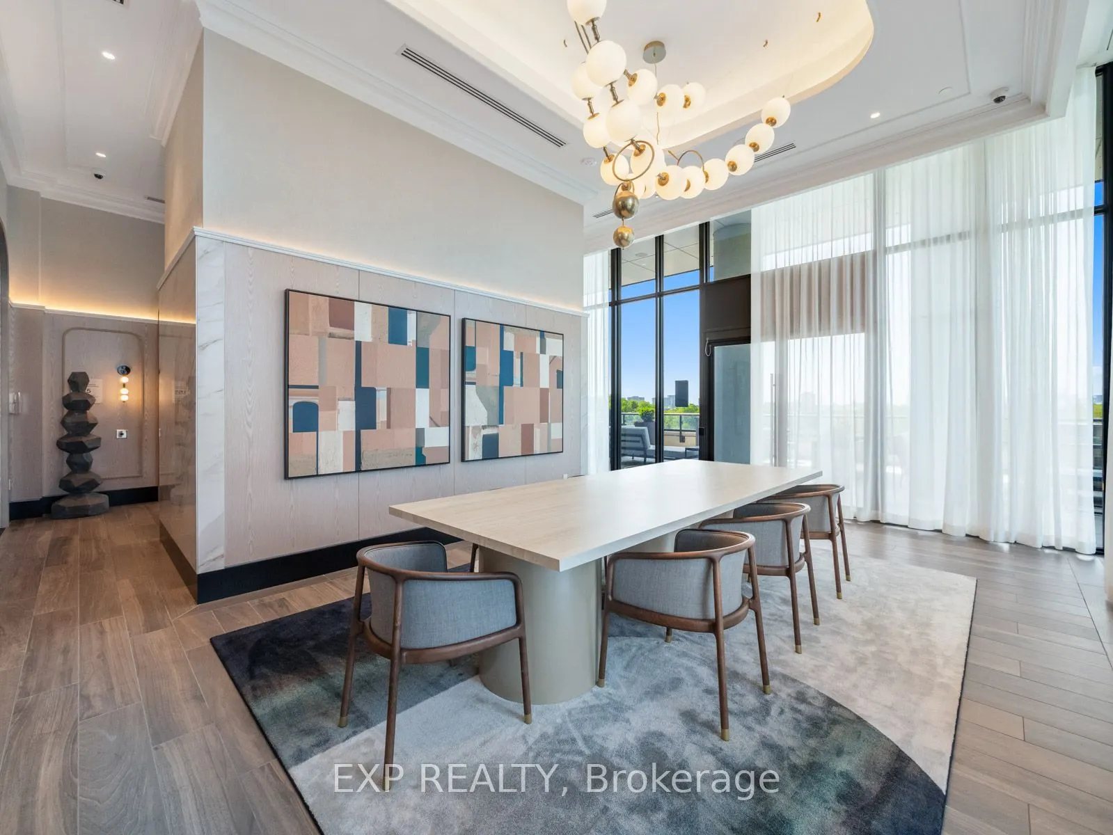 10 Inn On The Park Drive, #2404