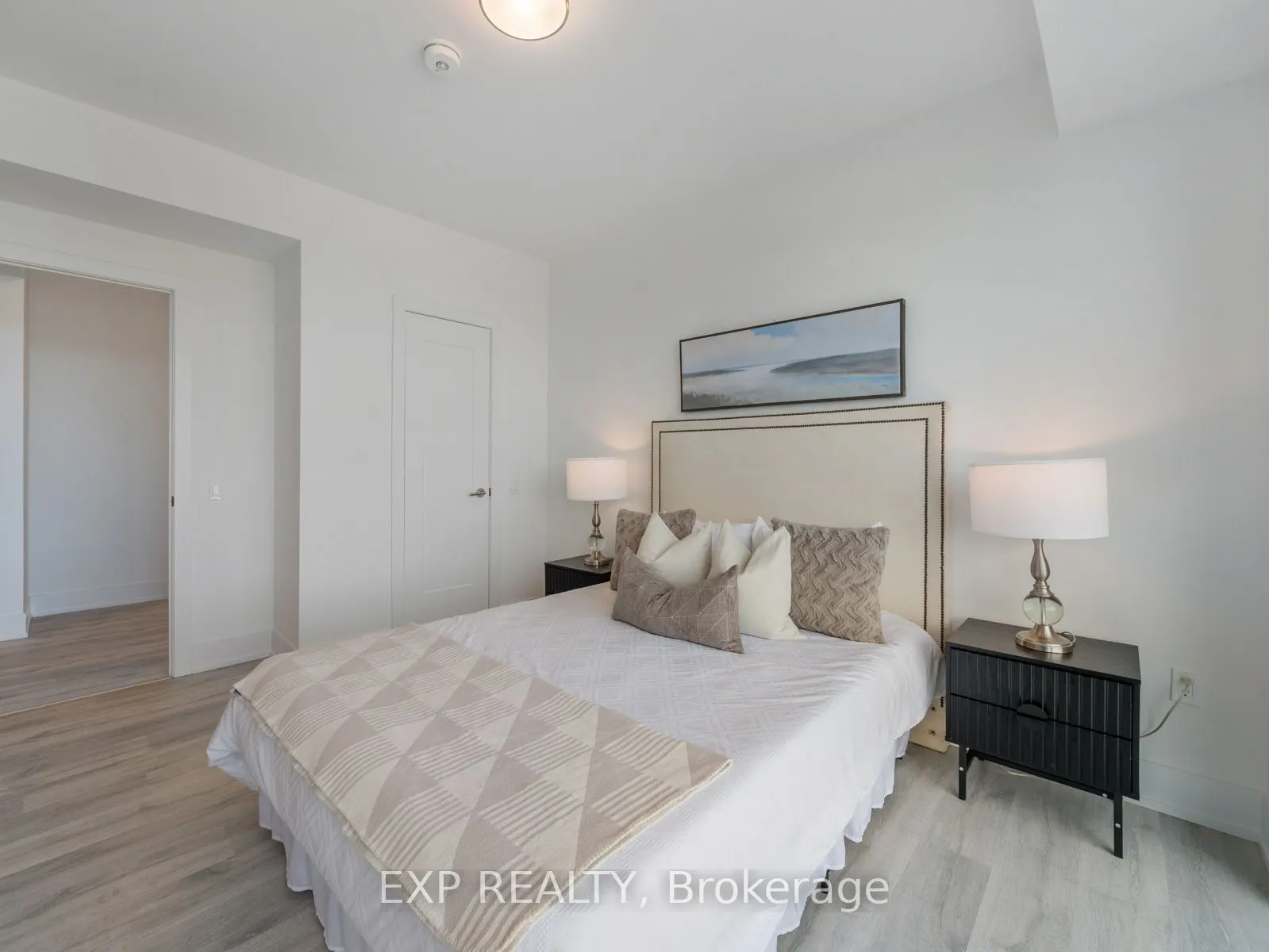 10 Inn On The Park Drive, #2404