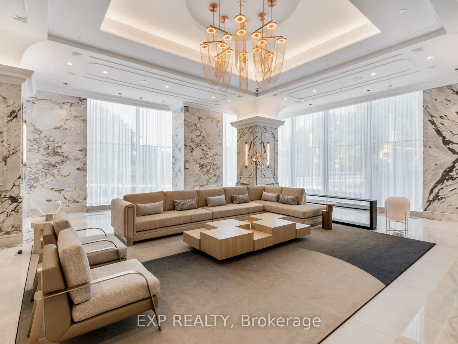 10 Inn On The Park Drive, #2404