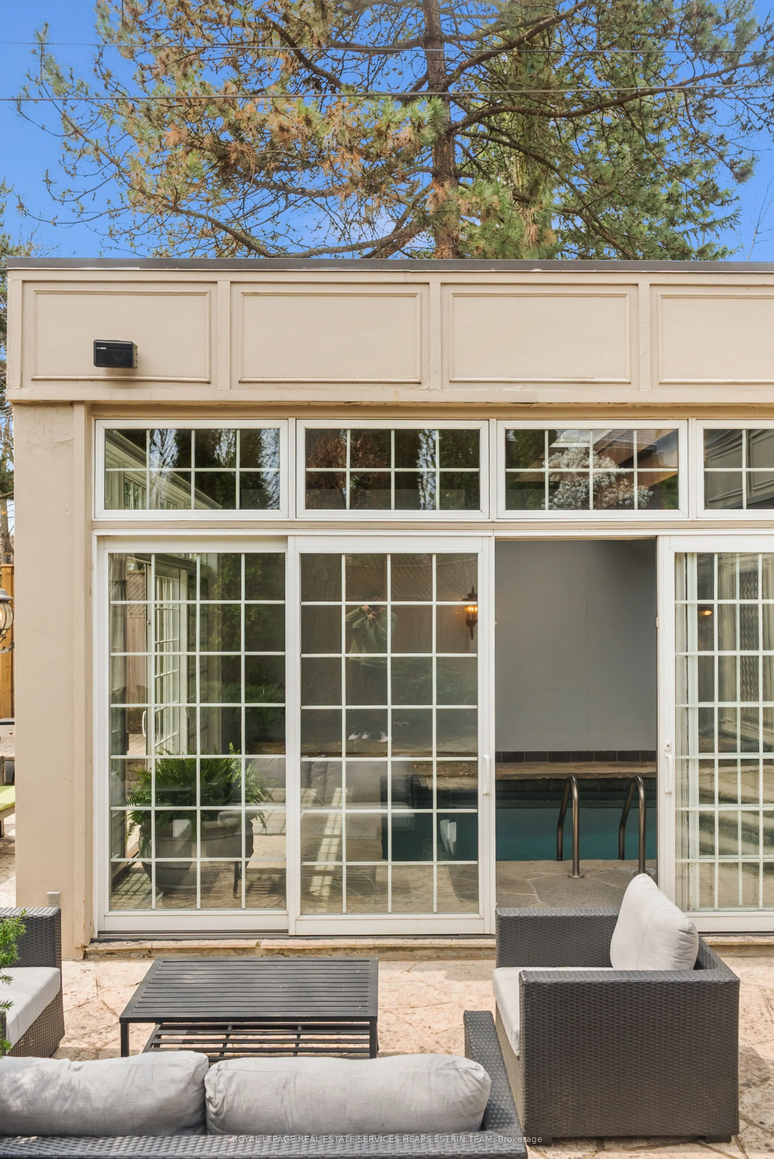 19 Whitney Avenue