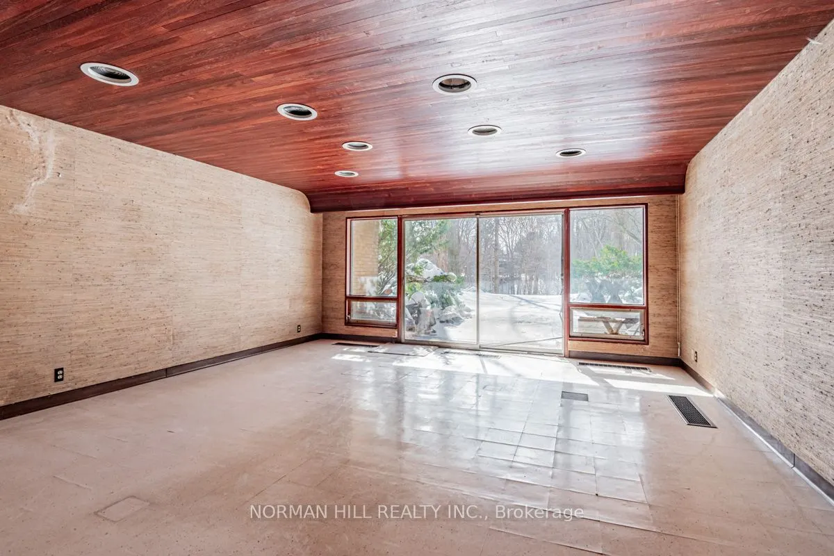 49 Timberlane Drive