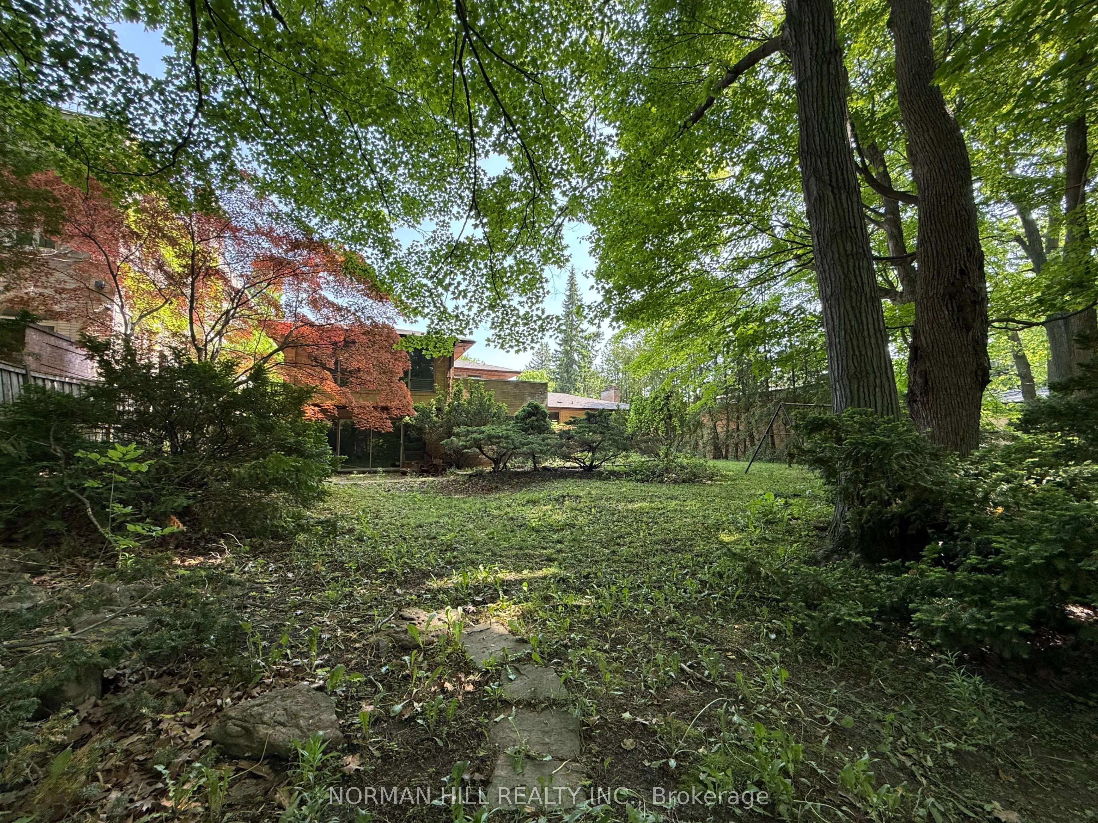 49 Timberlane Drive