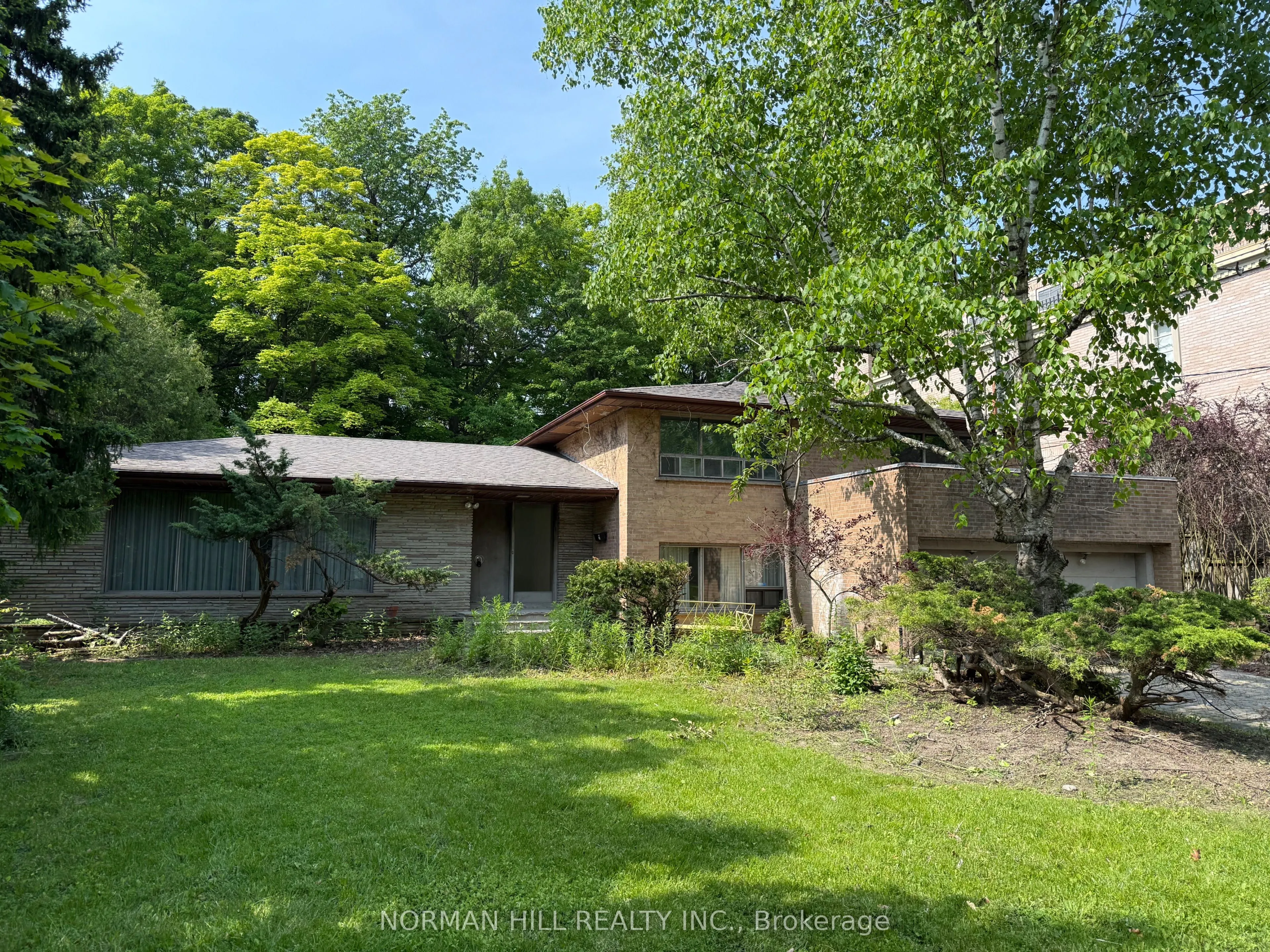 49 Timberlane Drive