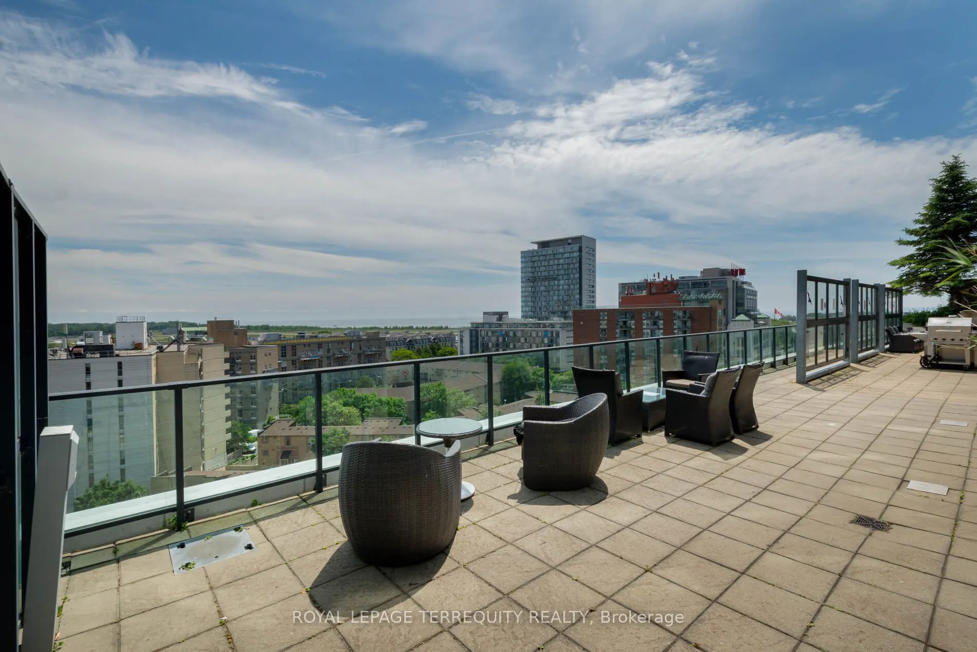 600 Fleet Street, #2211
