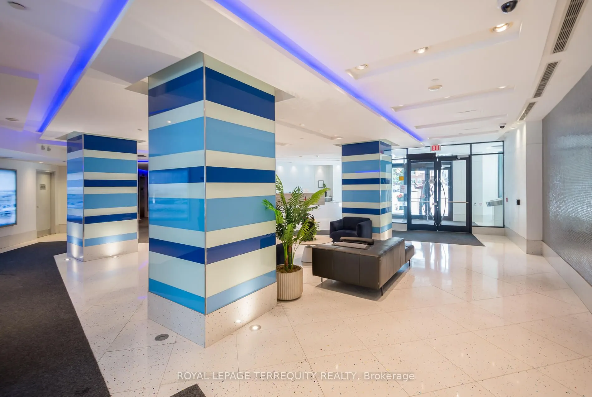 600 Fleet Street, #2211