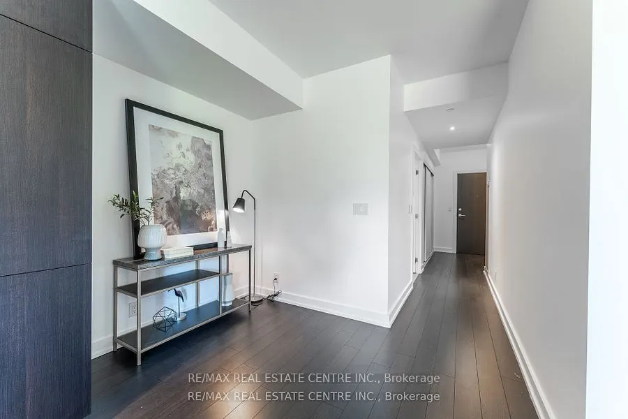 6 Parkwood Avenue, #419