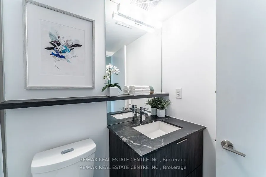 6 Parkwood Avenue, #419