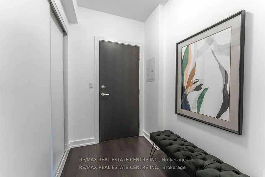 6 Parkwood Avenue, #419
