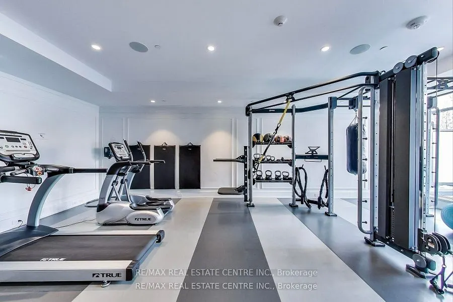 6 Parkwood Avenue, #419