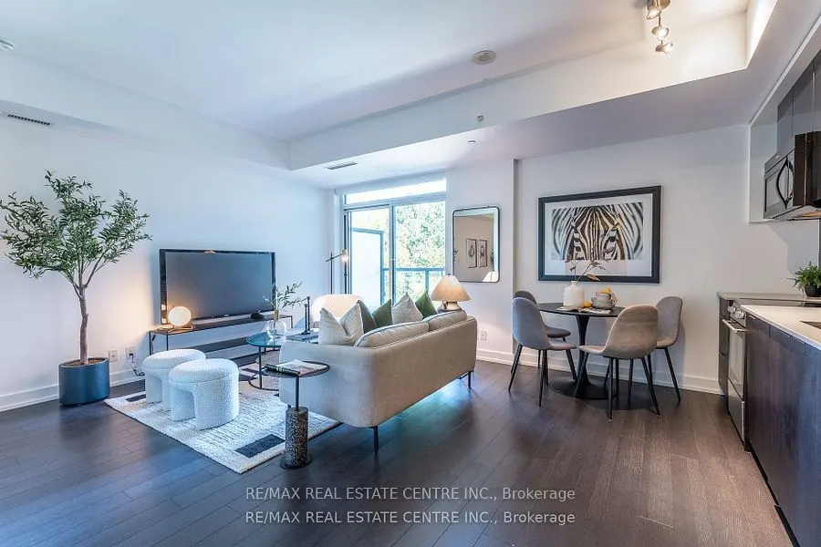 6 Parkwood Avenue, #419