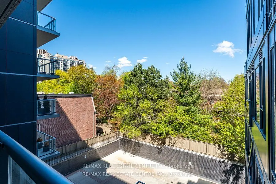 6 Parkwood Avenue, #419