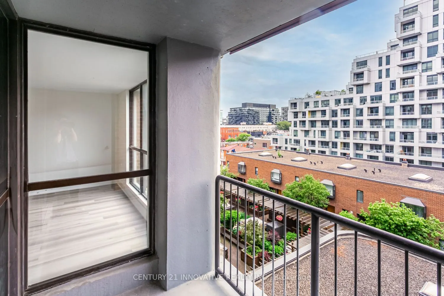 188 Spadina Avenue, #604