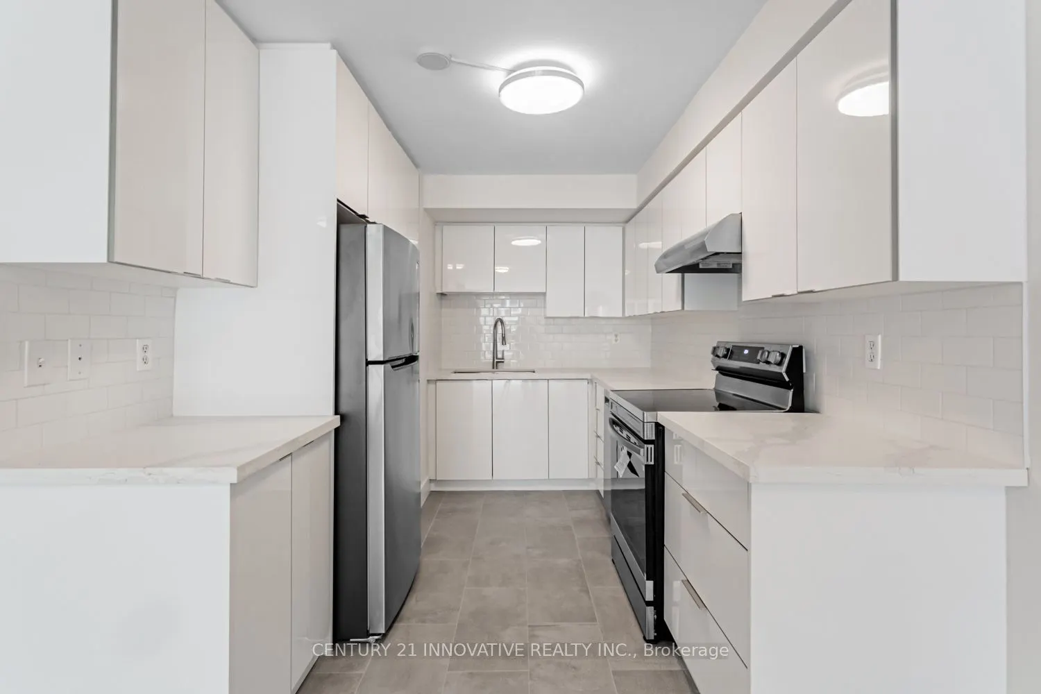 188 Spadina Avenue, #604
