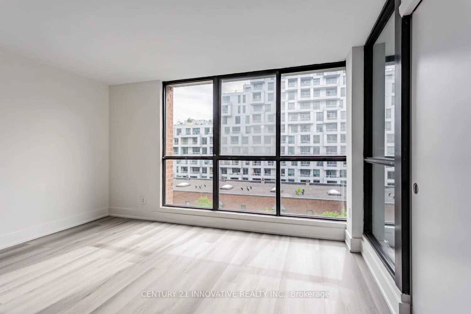 188 Spadina Avenue, #604